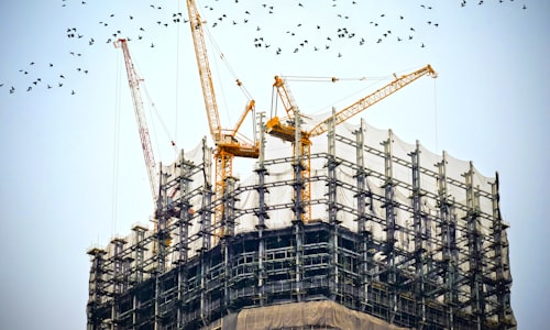 Globale daling voor nieuwbouw, maar aanvragen in grote steden stijgen met 3%